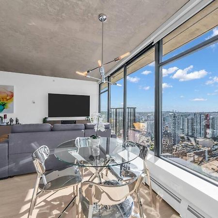 Skyview, 40Th Floor! 2Br Condo In Downtown Vancouver Bagian luar foto
