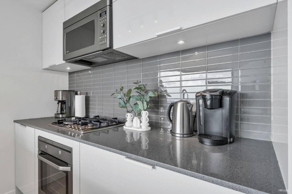 Skyview, 40Th Floor! 2Br Condo In Downtown Vancouver Bagian luar foto